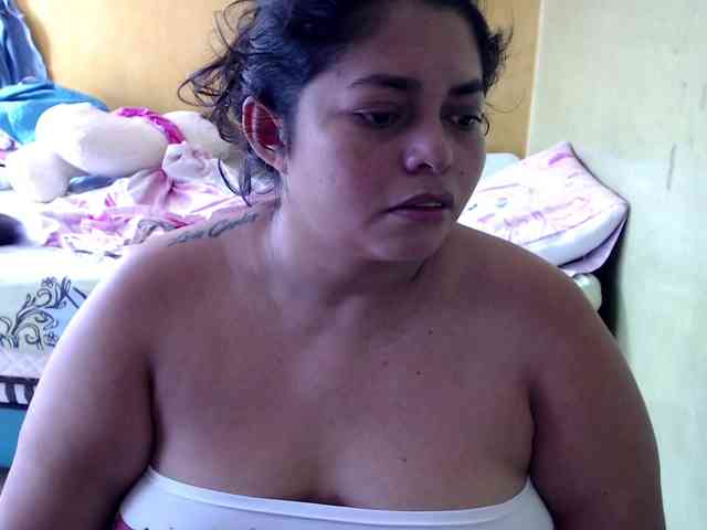 mia-naughty webcam