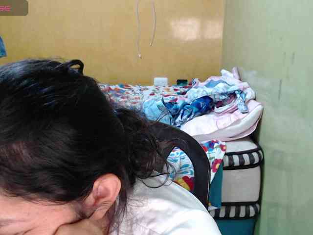 mia-naughty webcam