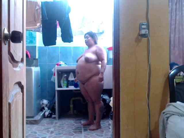 mia-naughty webcam