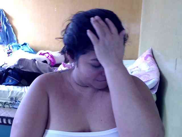 mia-naughty webcam