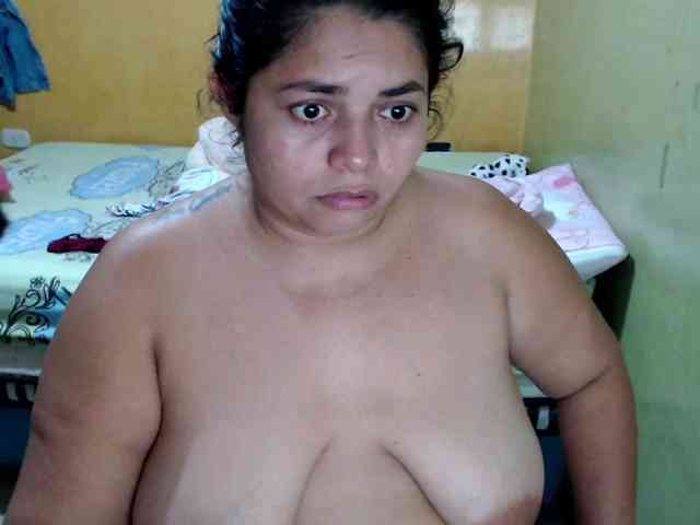 mia-naughty webcam