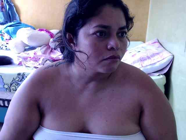mia-naughty webcam