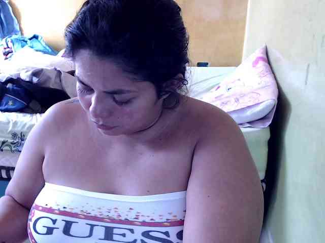 mia-naughty webcam