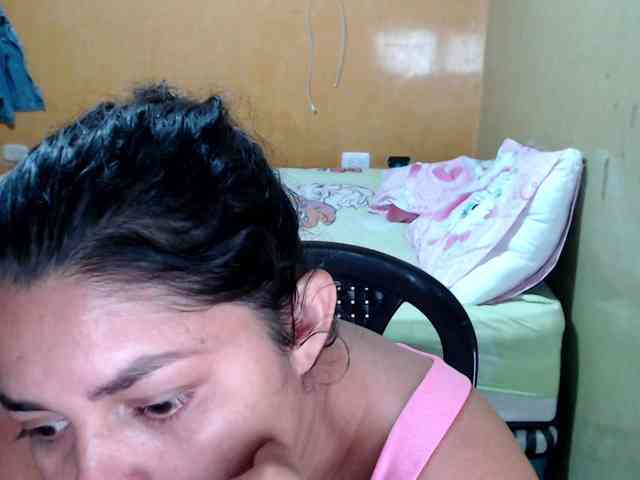 mia-naughty webcam