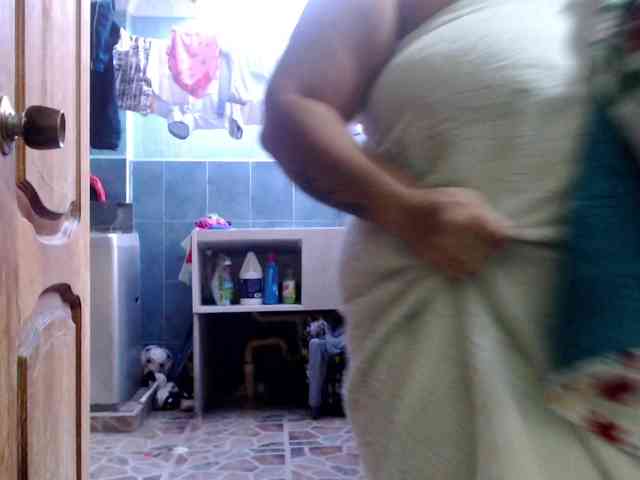 mia-naughty webcam