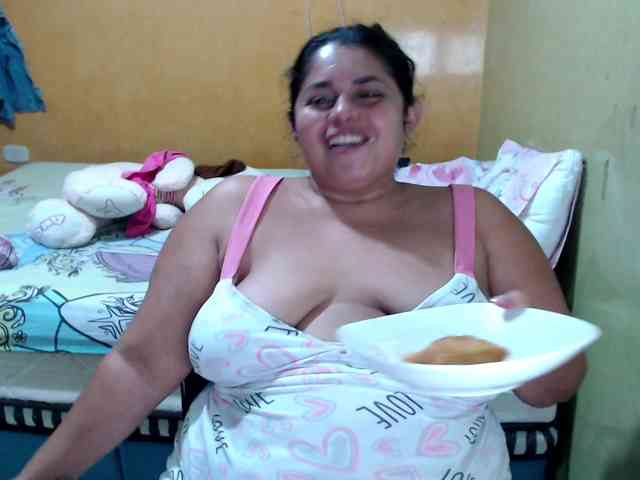 mia-naughty webcam