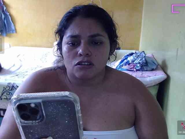 mia-naughty webcam