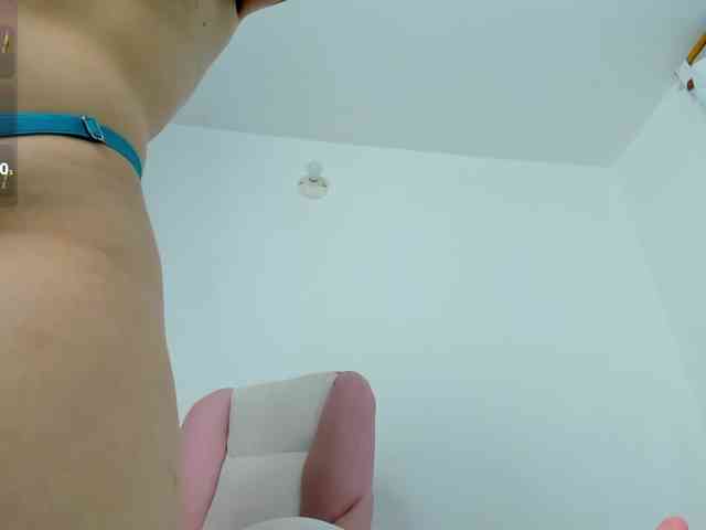 karolina-evans webcam