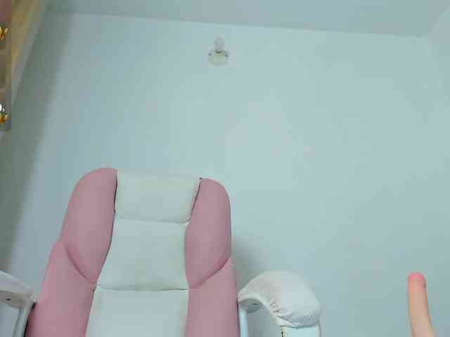 karolina-evans webcam