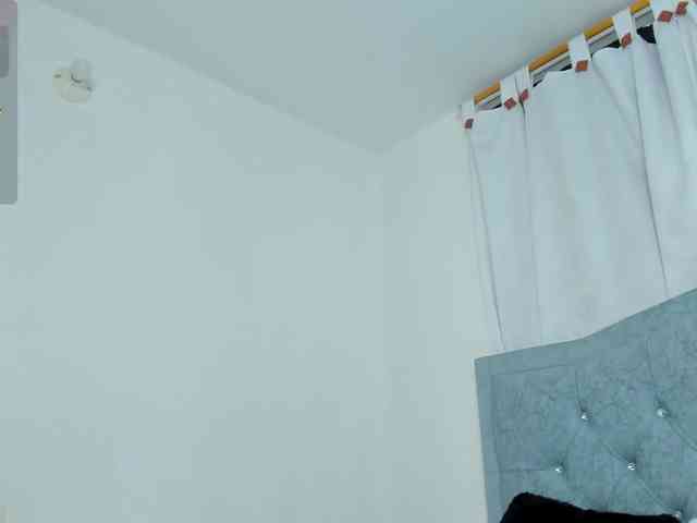 karolina-evans webcam
