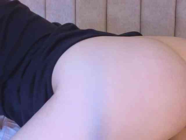 Emma-Blonde webcam