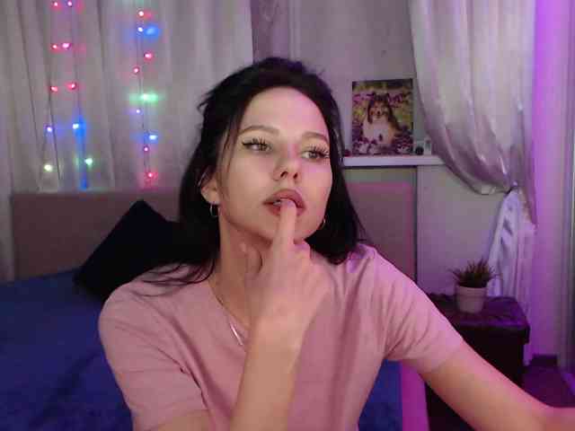 Zlata777 webcam