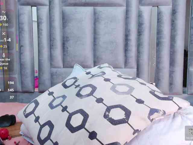 kinkyhousewifee webcam