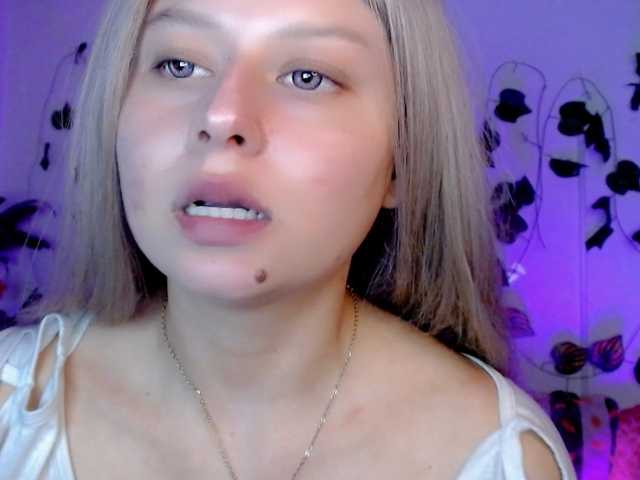 Sabrinaolsons webcam