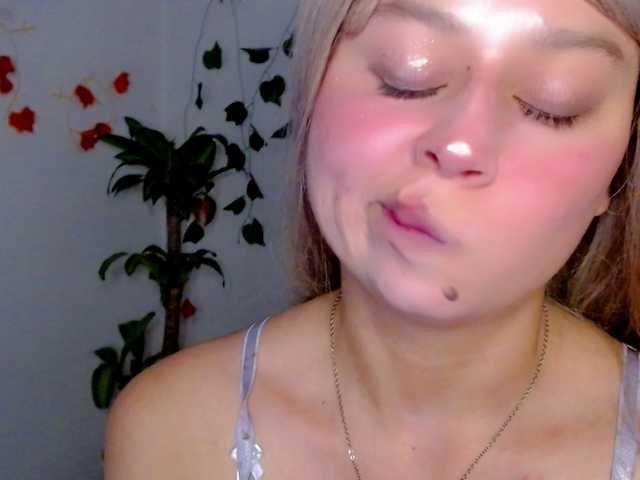 Sabrinaolsons webcam