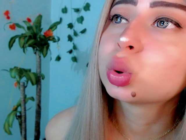 Sabrinaolsons webcam