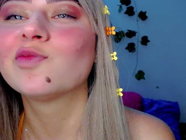 Sabrinaolsons webcam