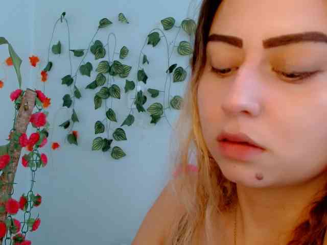 Sabrinaolsons webcam