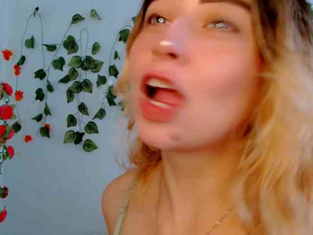 Sabrinaolsons webcam