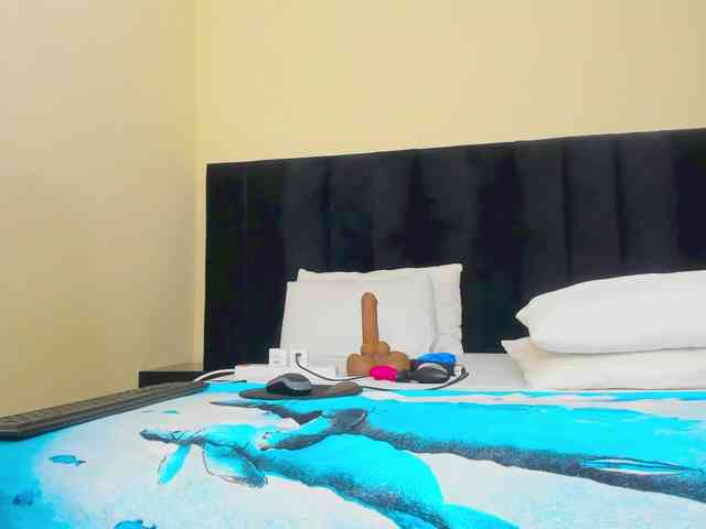 Pretty-Queen webcam