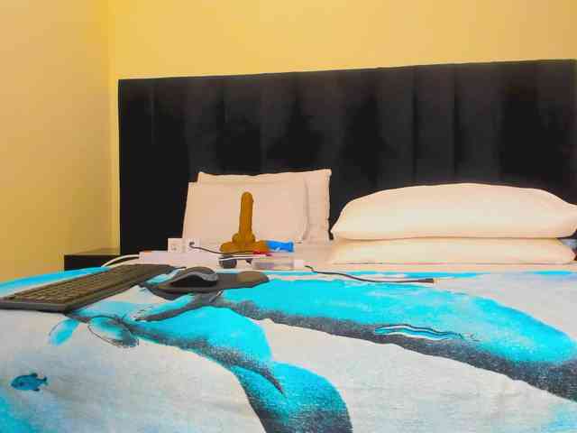 Pretty-Queen webcam