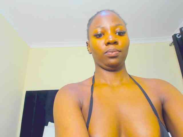 Pretty-Queen webcam