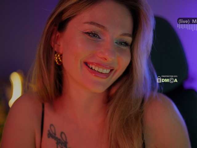 D_i_aM webcam