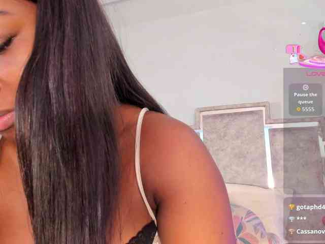 GabyyJones webcam
