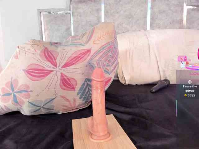 GabyyJones webcam