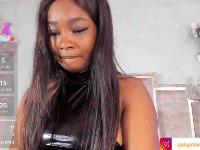 GabyyJones webcam