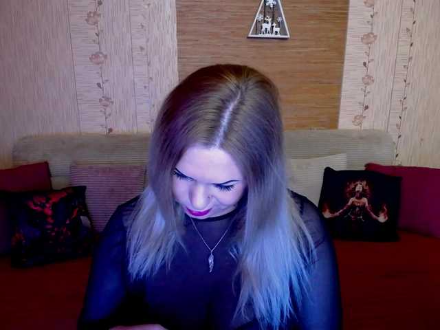 AnnessixReign webcam