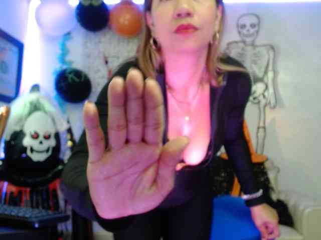 hot-sexy-bunny webcam