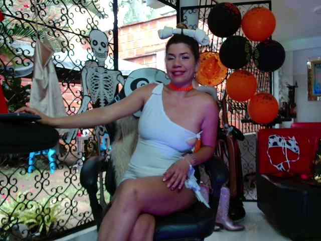 hot-sexy-bunny webcam