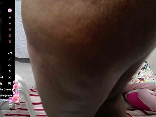 thickebonymilf webcam