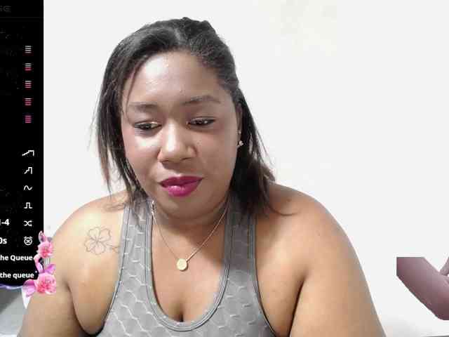 thickebonymilf webcam