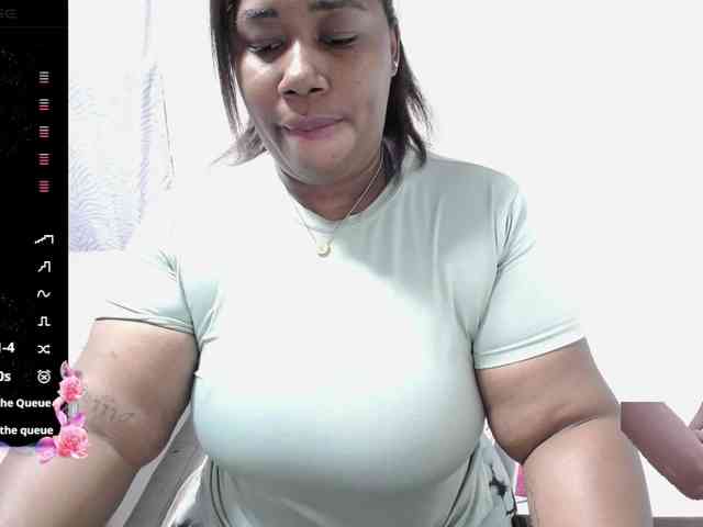 thickebonymilf webcam