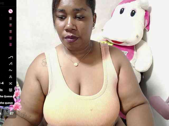 thickebonymilf webcam