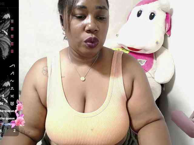 thickebonymilf webcam