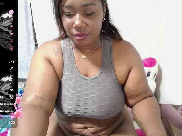 thickebonymilf webcam