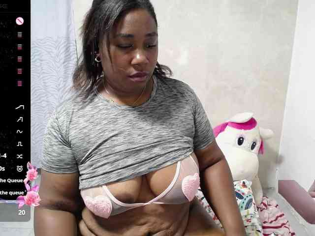 thickebonymilf webcam