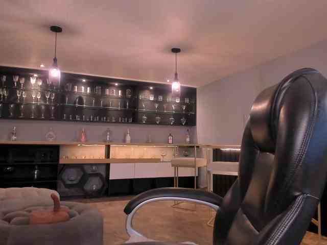 RoxanneHill webcam