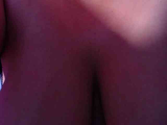 Natural-boobs webcam