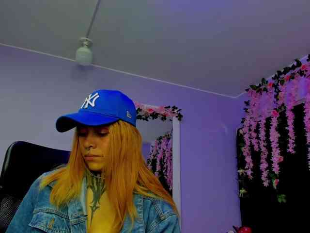 AnalHade webcam