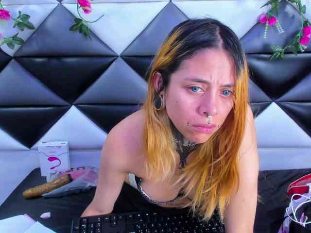 AnalHade webcam