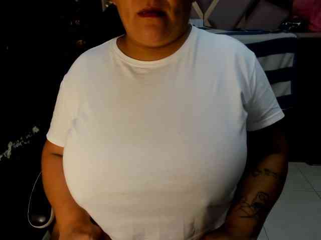 RachelleWoods69 webcam