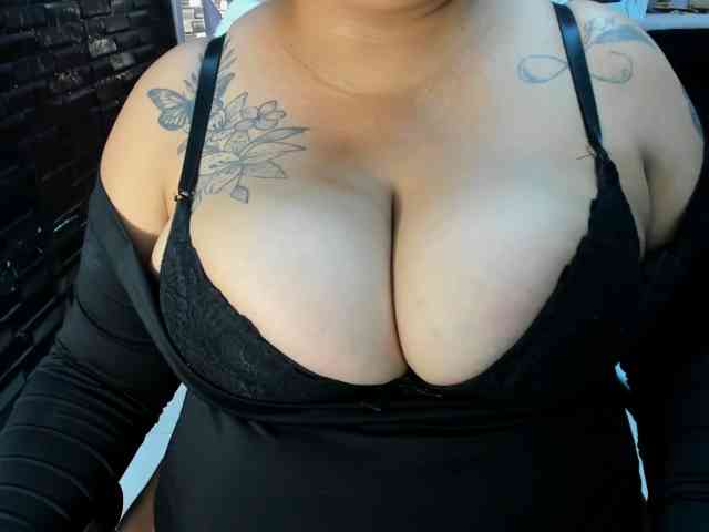 RachelleWoods69 webcam