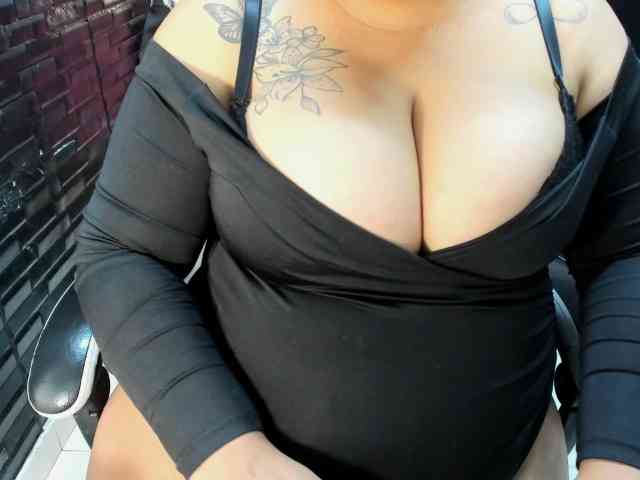 RachelleWoods69 webcam