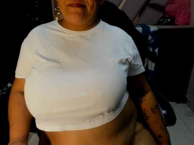 RachelleWoods69 webcam