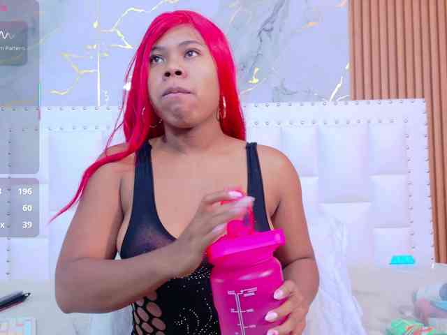 naughtyebonyy webcam