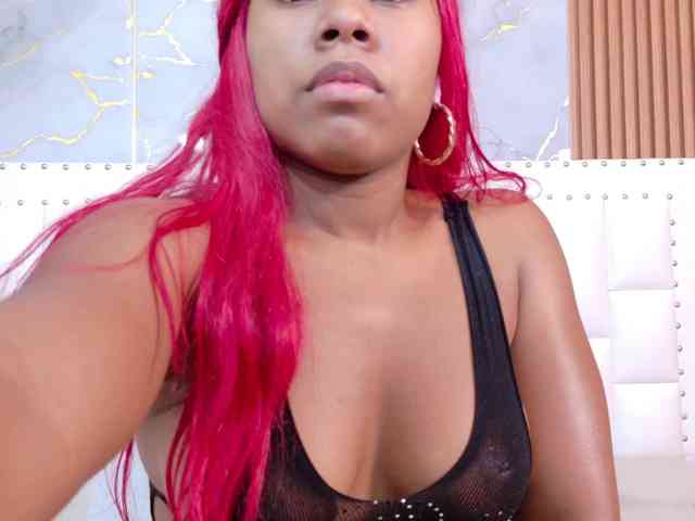 naughtyebonyy webcam